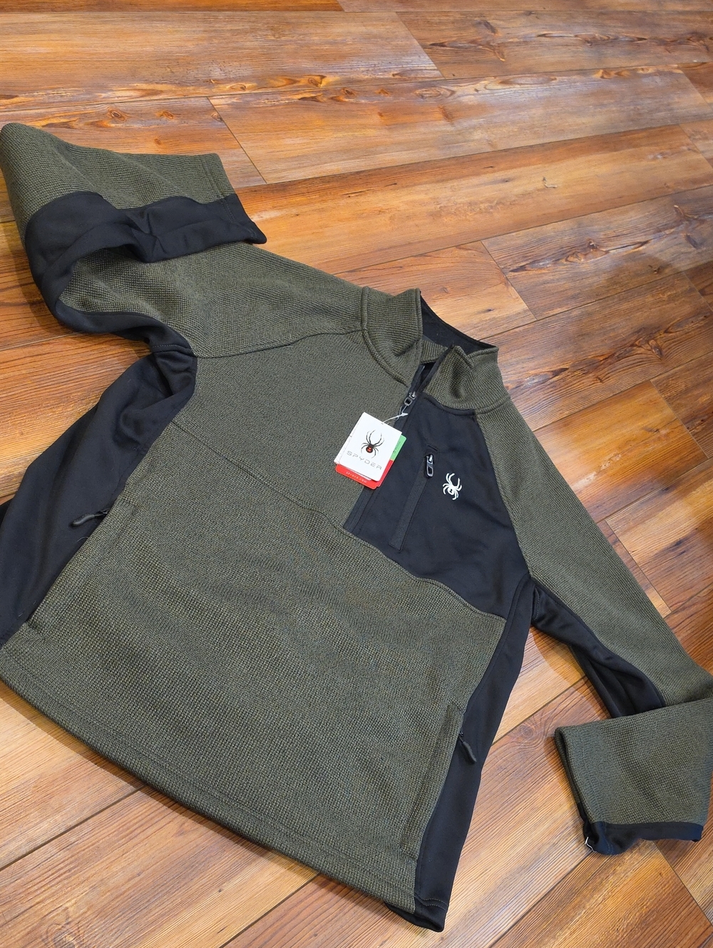 🆕 Spyder Men’s Olive Green and Black Half-Zip Fleece Pullover